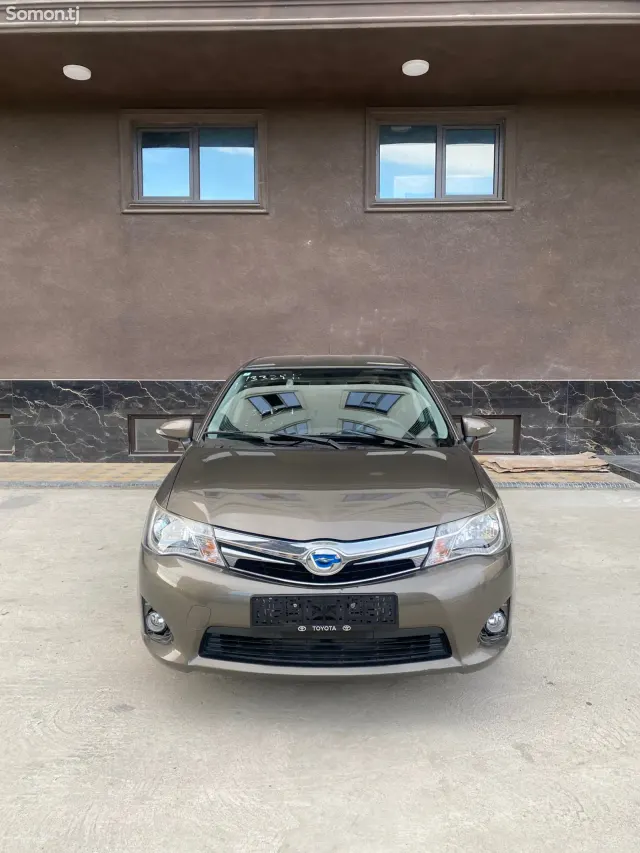 Toyota Fielder 2015 · 1.5 AT