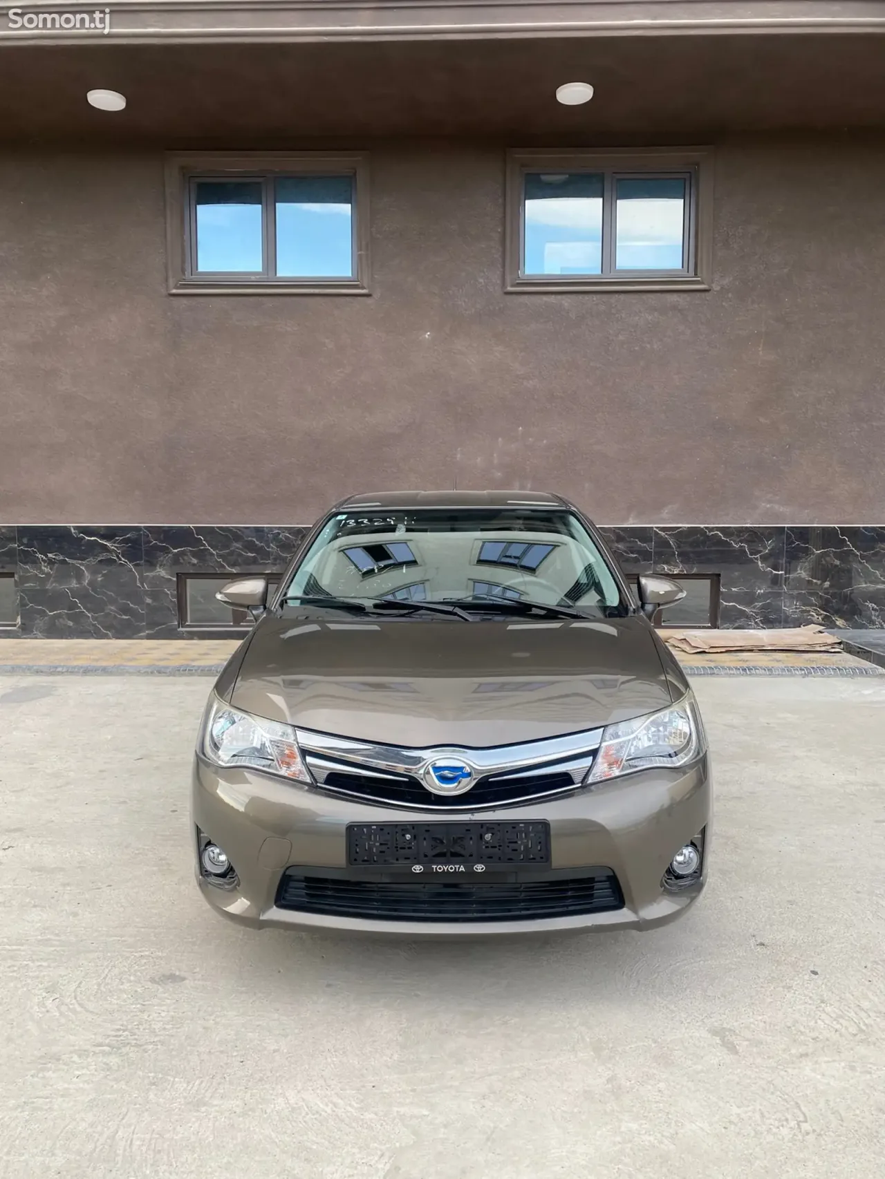 Toyota Fielder 2015 · 1.5 AT