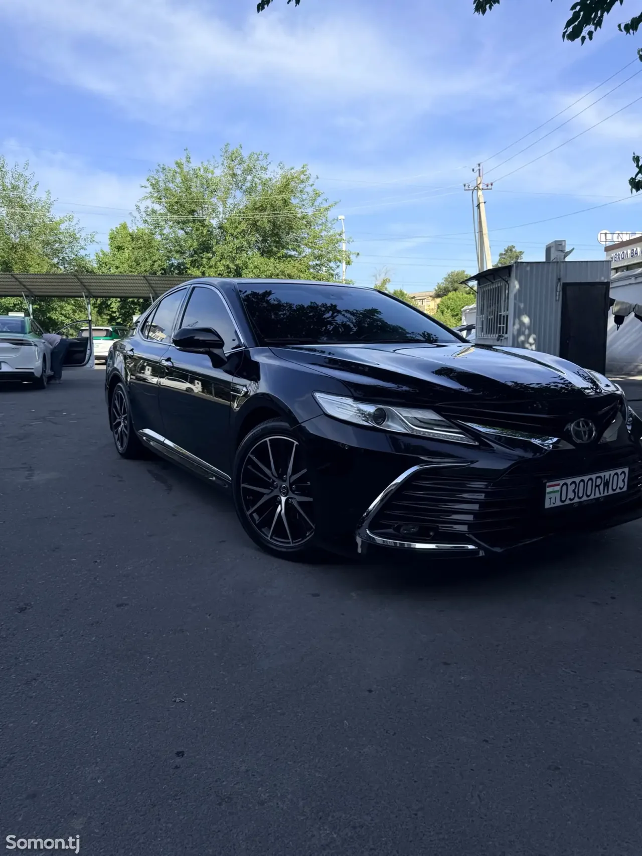 Toyota Camry 2018 · 2.5 AT