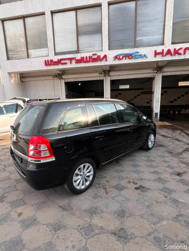 Opel Zafira 2014 · 1.8 MT