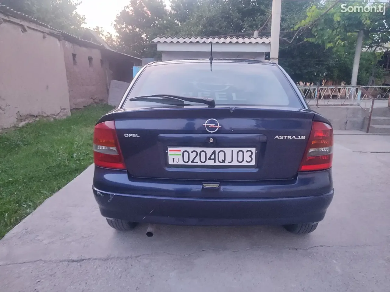 Opel Astra G 1998 · 1.6 MT