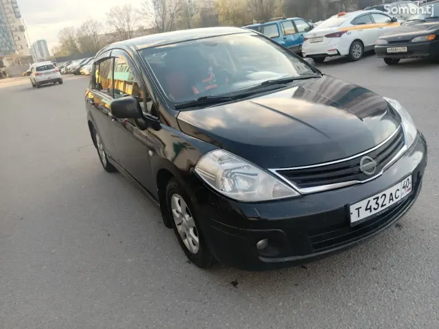 Nissan Tiida 2010 · 1.6 MT