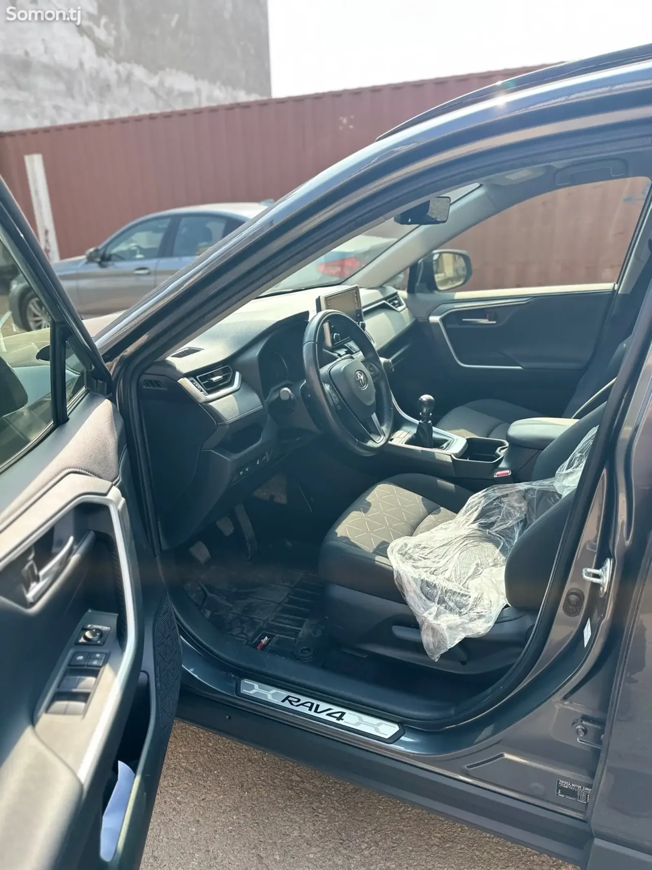 Toyota RAV 4 2021 · 2.5 MT