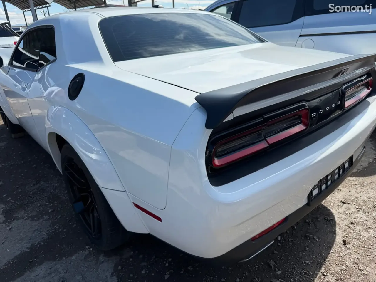 Dodge Challenger 2016 · 3.6 AT
