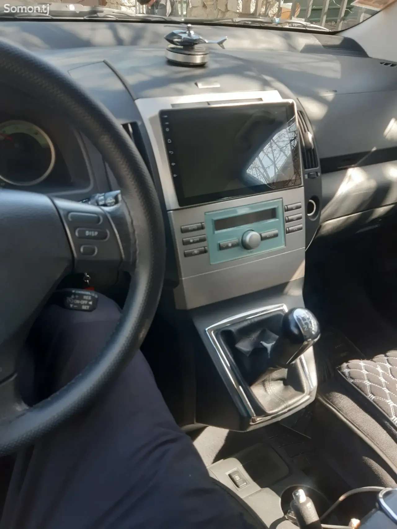 Toyota Corolla Verso 2006 · 1.8 MT