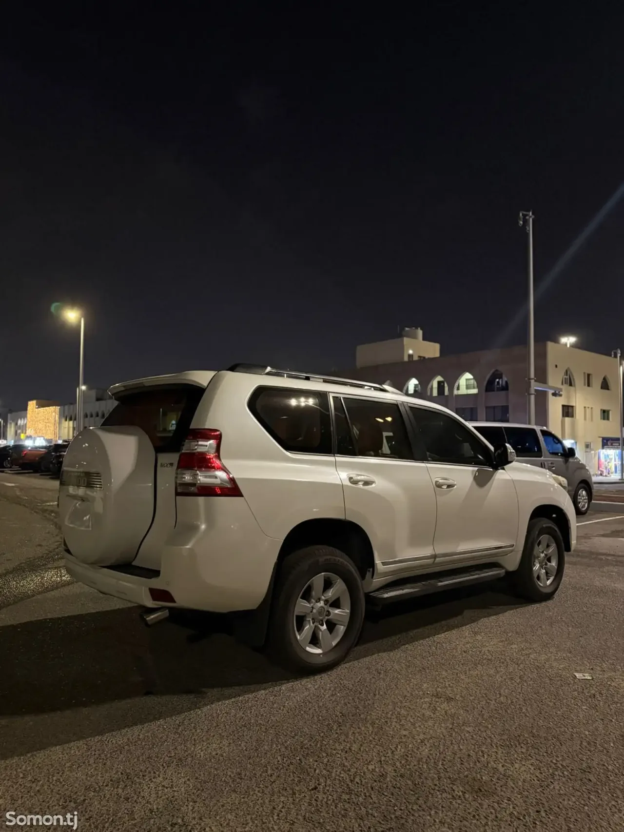 Toyota Land Cruiser Prado 2014 · 4.0 AT