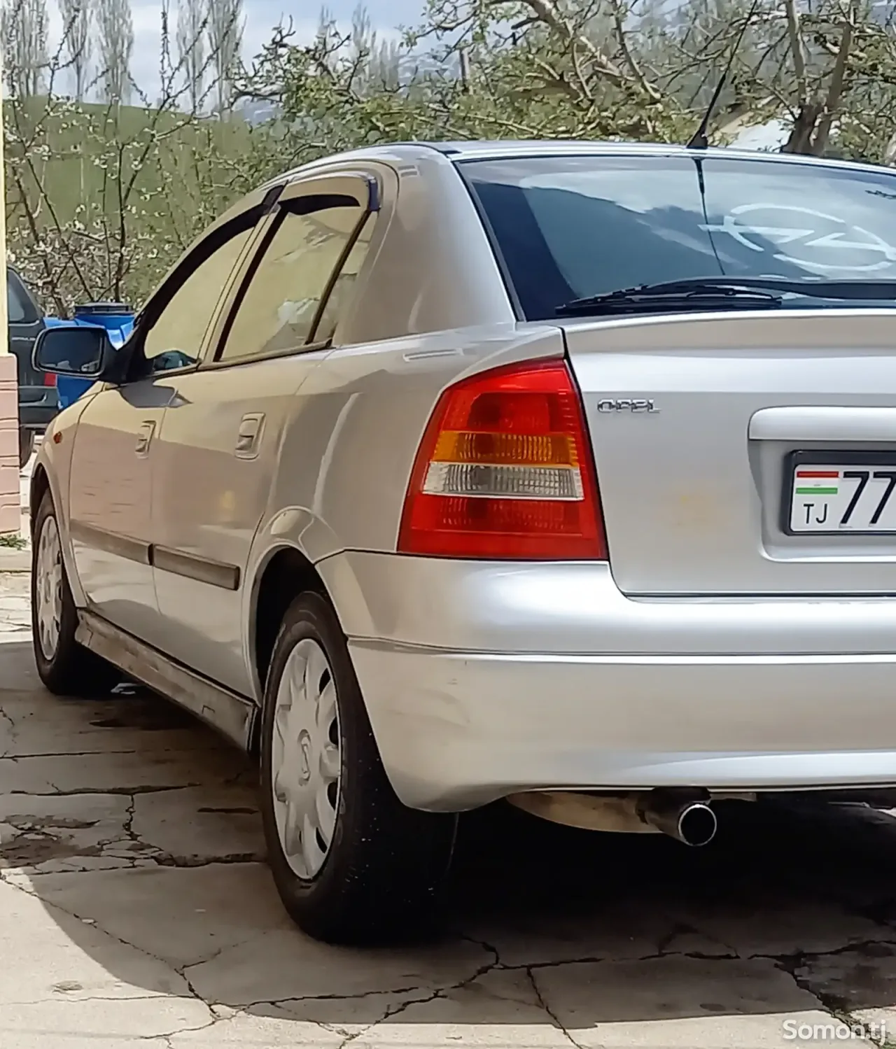 Opel Astra G 1999 · 1.6 MT