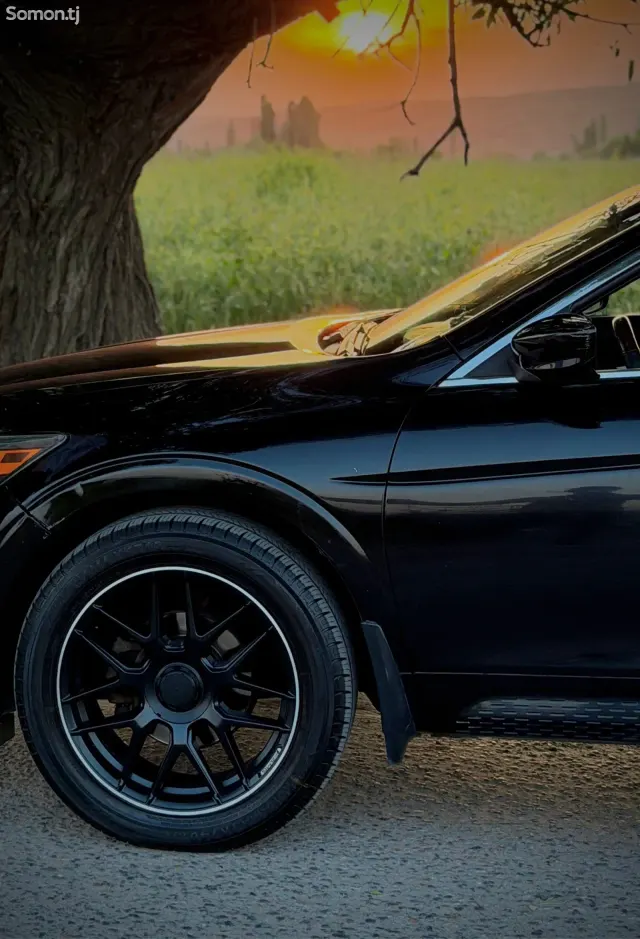 Honda Crosstour 2010 · 3.5 AT