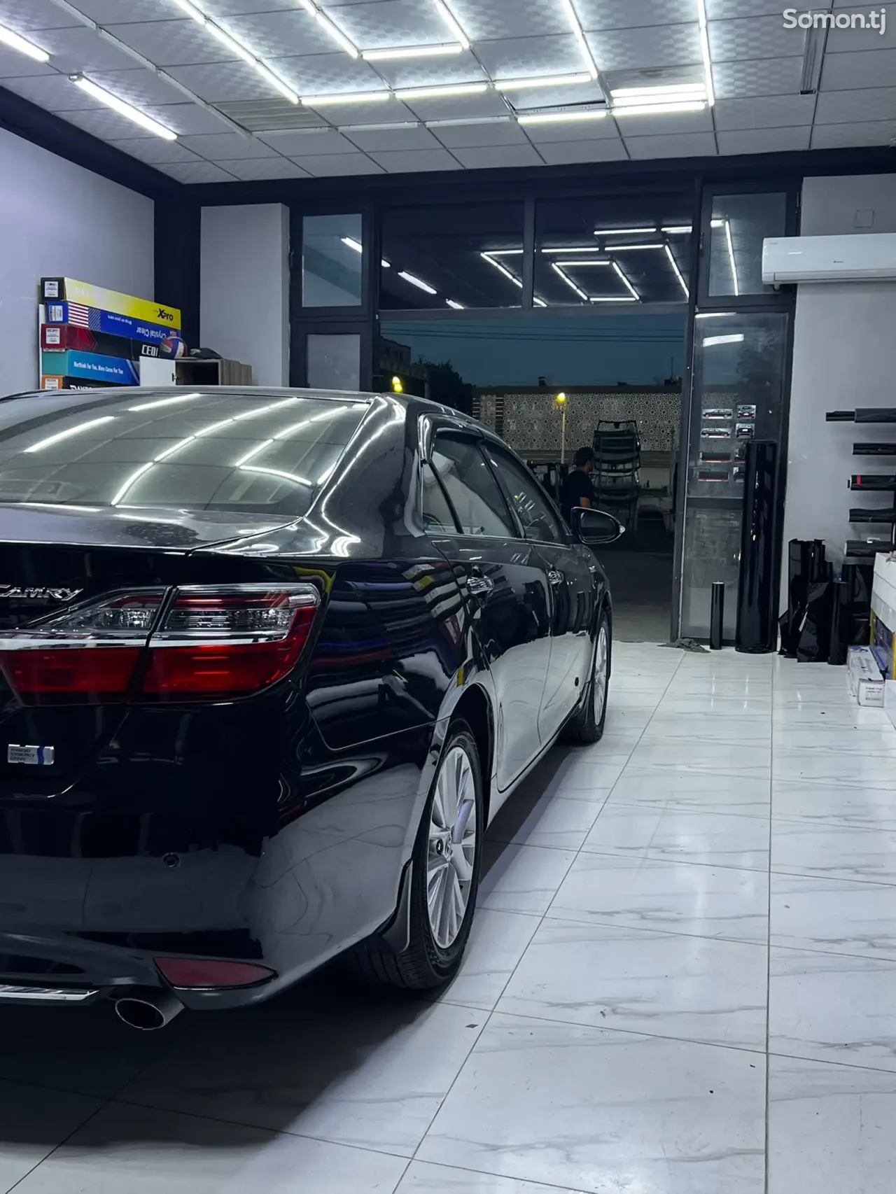 Toyota Camry 2016 · 2.5 AT