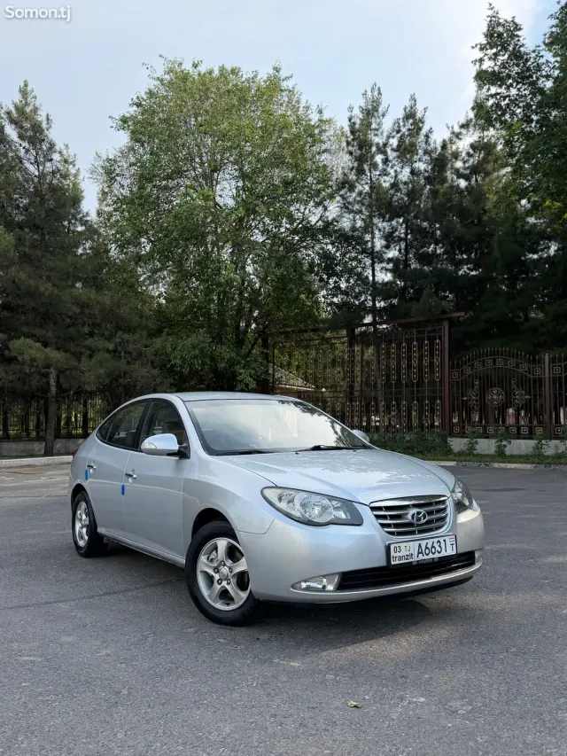 Hyundai Avante 2010 · 1.6 AT