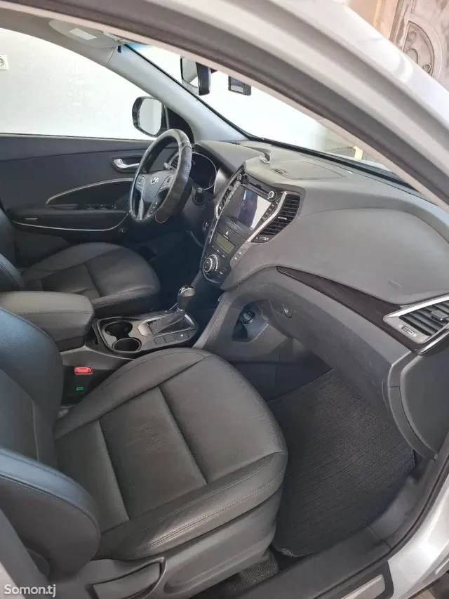 Hyundai Santa Fe 2014 · 2.0 AT