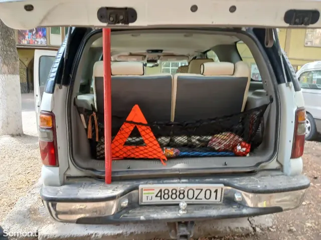 Chevrolet Tahoe 2004 · 5.3 AT