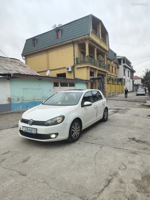 Volkswagen Golf 2011 · 2.0 AT