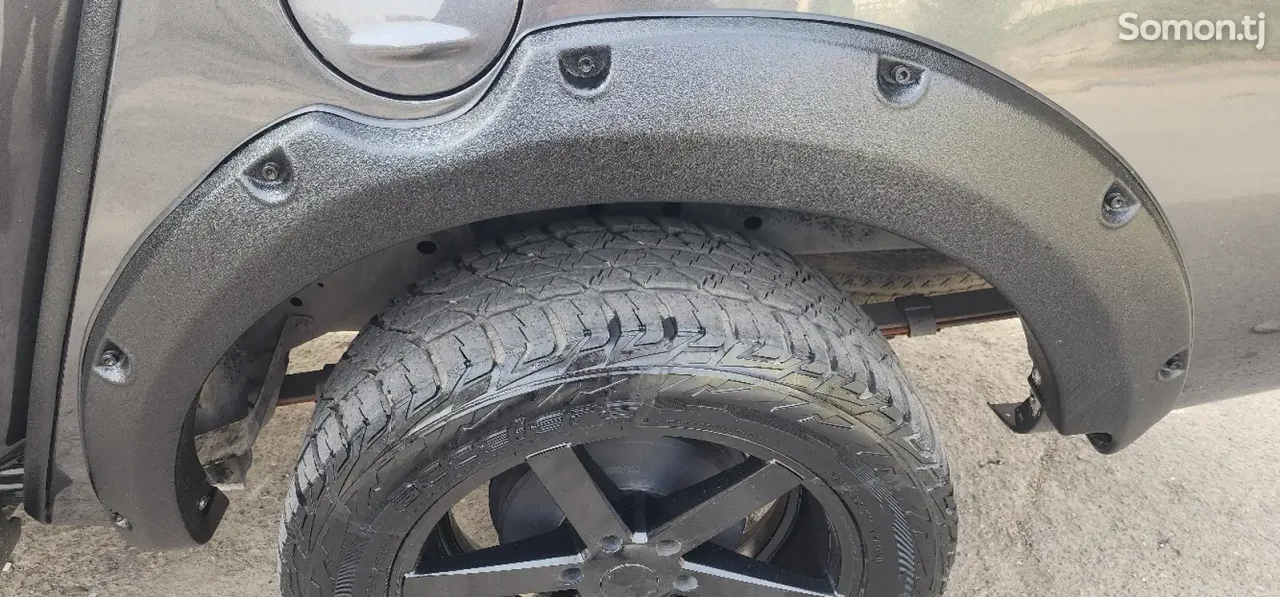 Mitsubishi L200 2012 · 2.4 MT