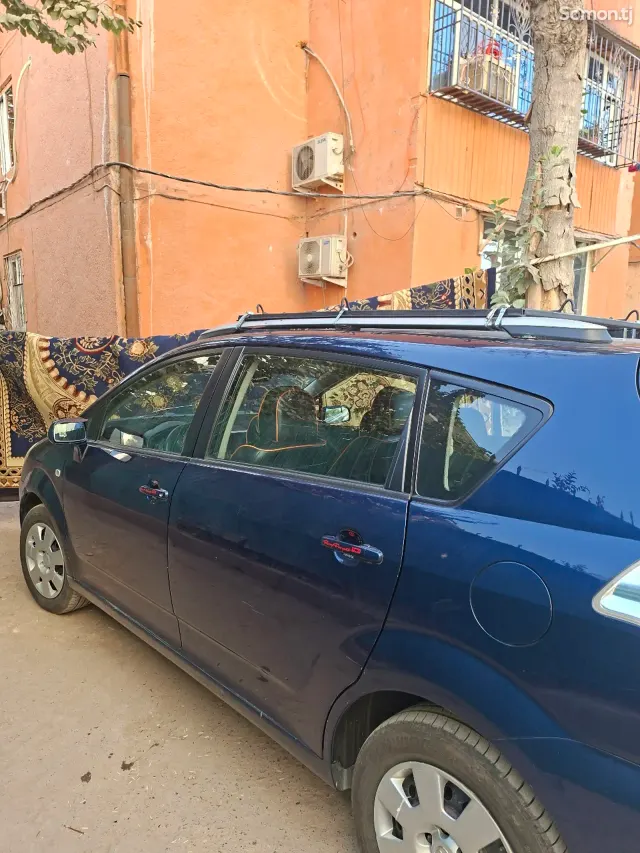 Toyota Corolla Verso 2006 · 1.8 MT