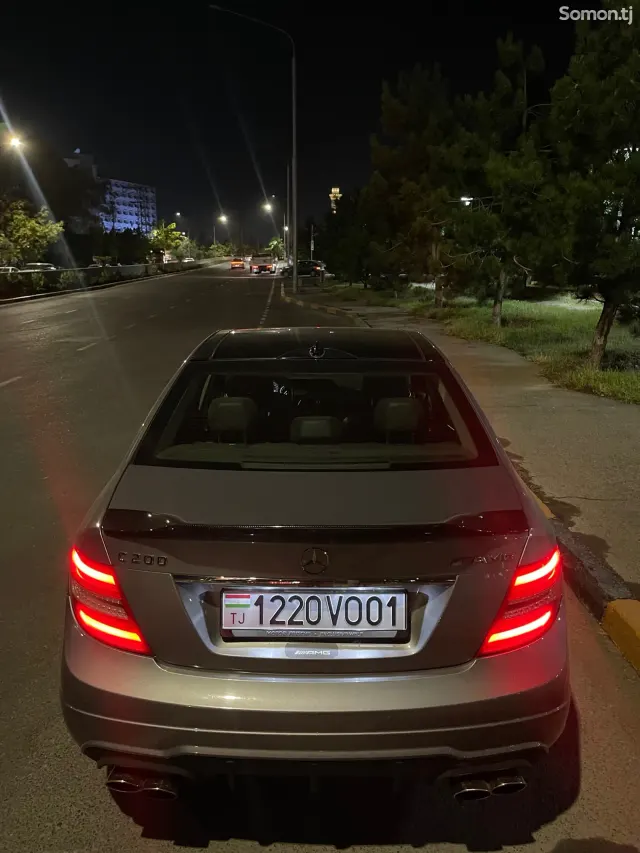 Mercedes-Benz C class 2012 · 2.0 AT