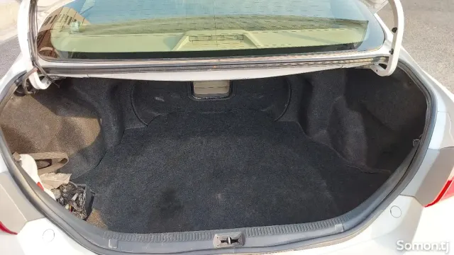 Toyota Camry 2008 · 2.4 AT