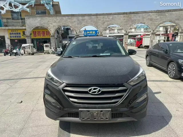 Hyundai Tucson 2015 · 1.6 AT