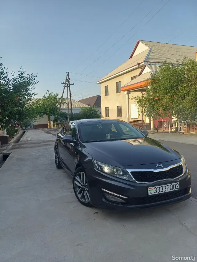 Kia K5 2010 · 2.0 AT