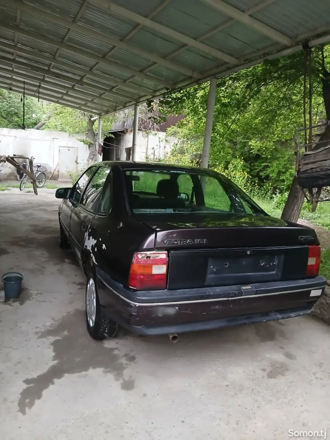 Opel Vectra A 1993 · 1.6 MT