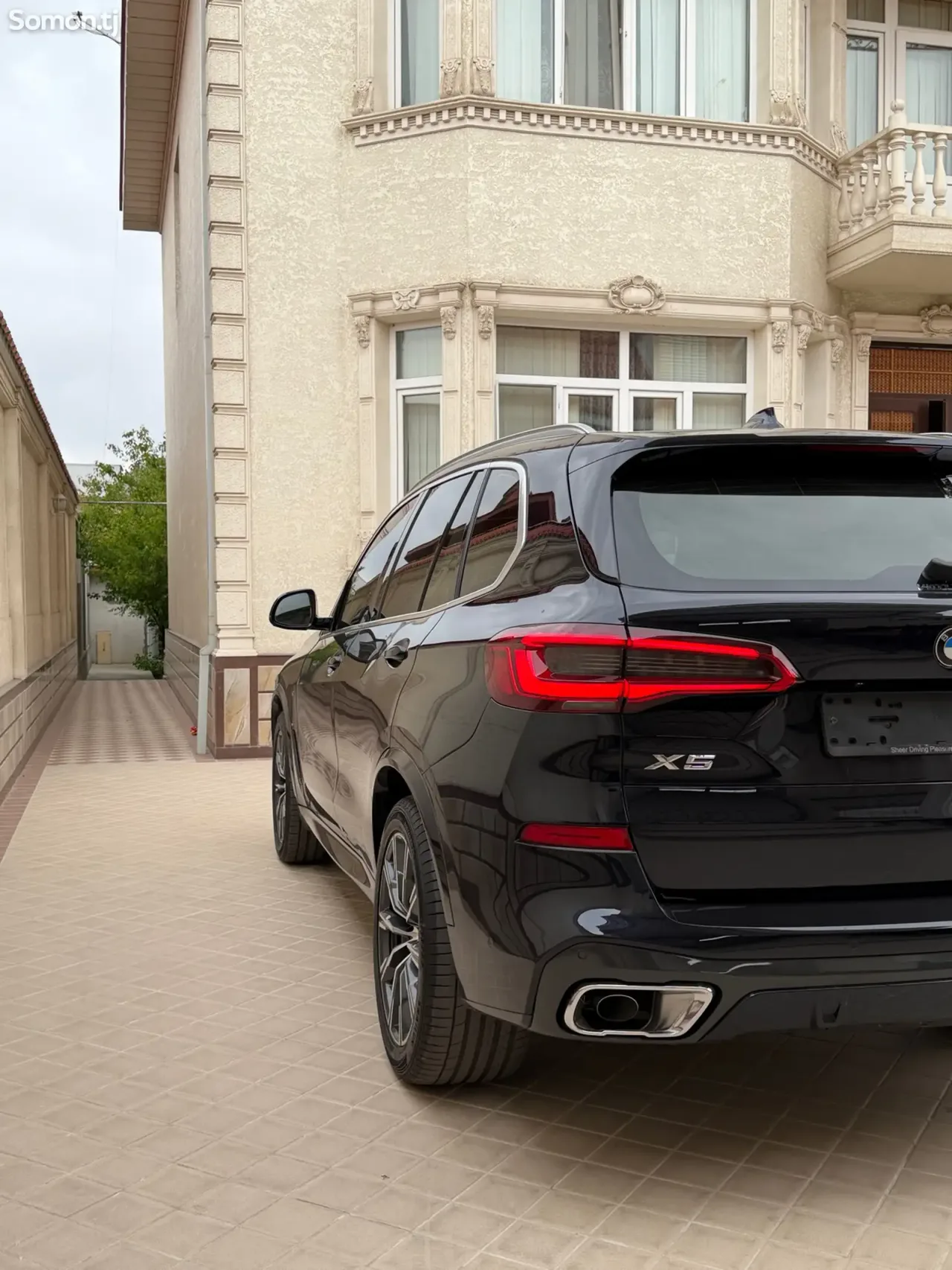 BMW X5 2018 · 3.0 AT