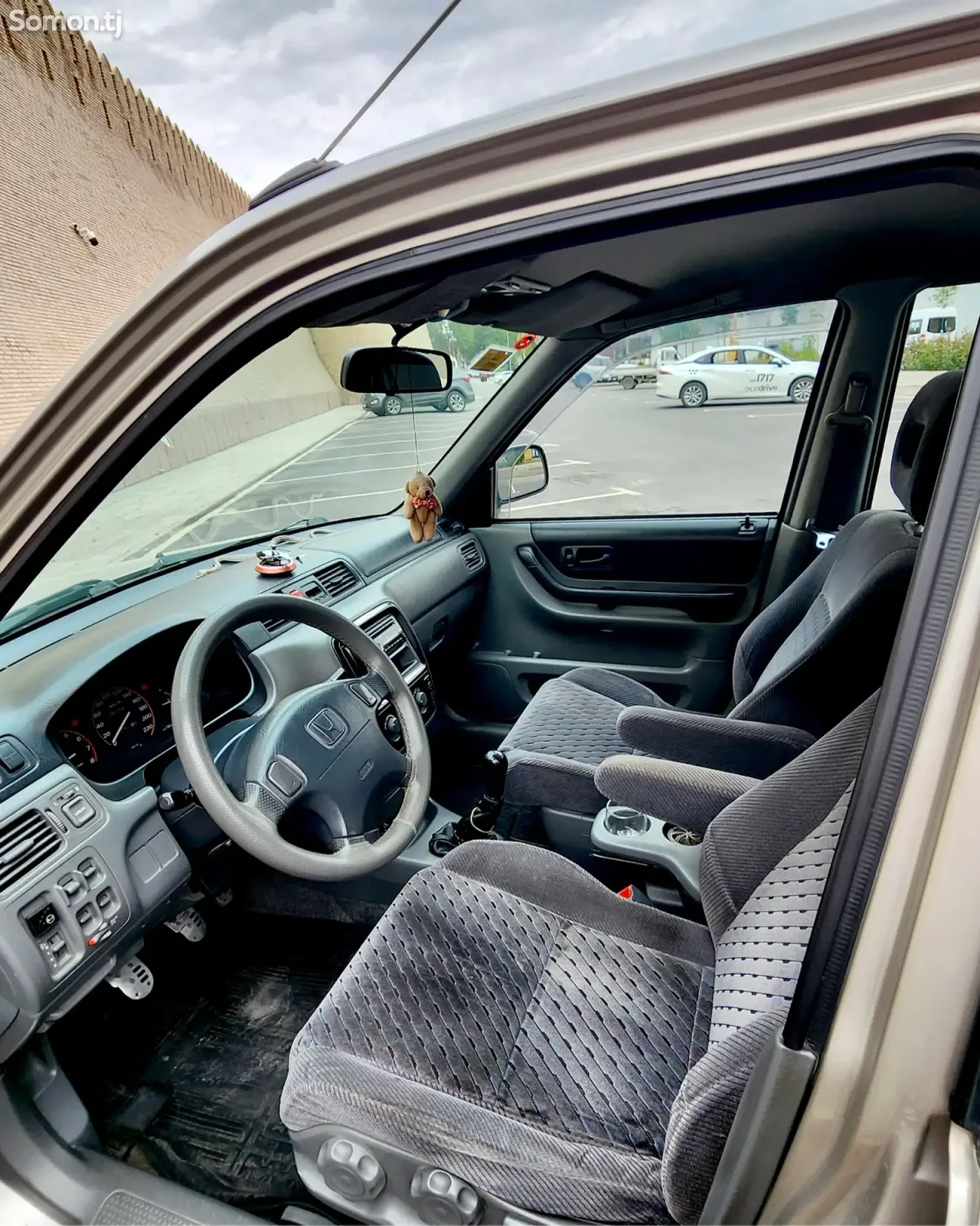 Honda CR-V 1998 · 2.0 MT