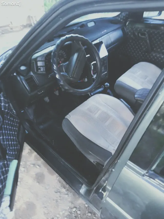 Lada (ВАЗ) 2112 2005 · 0.5 MT