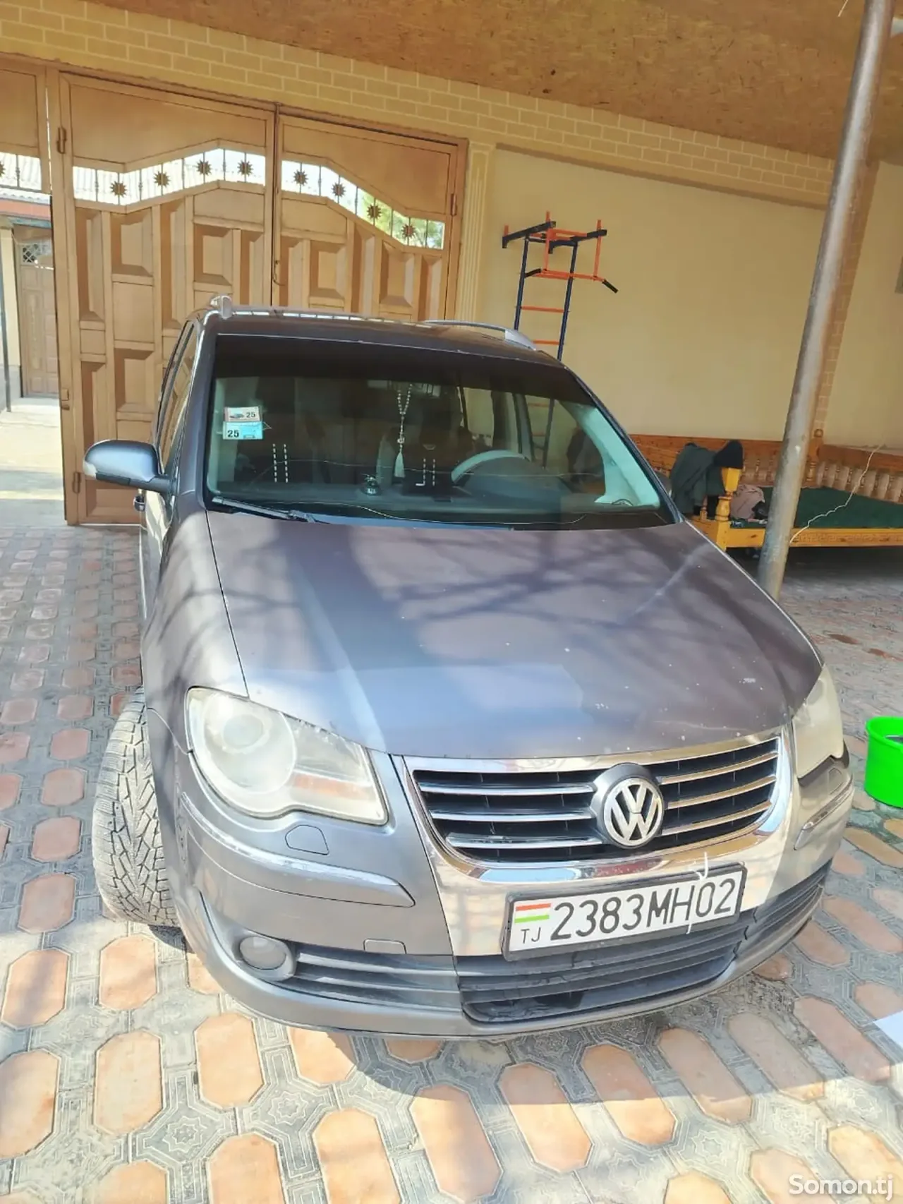 Volkswagen Touran 2007 · 1.9 AT
