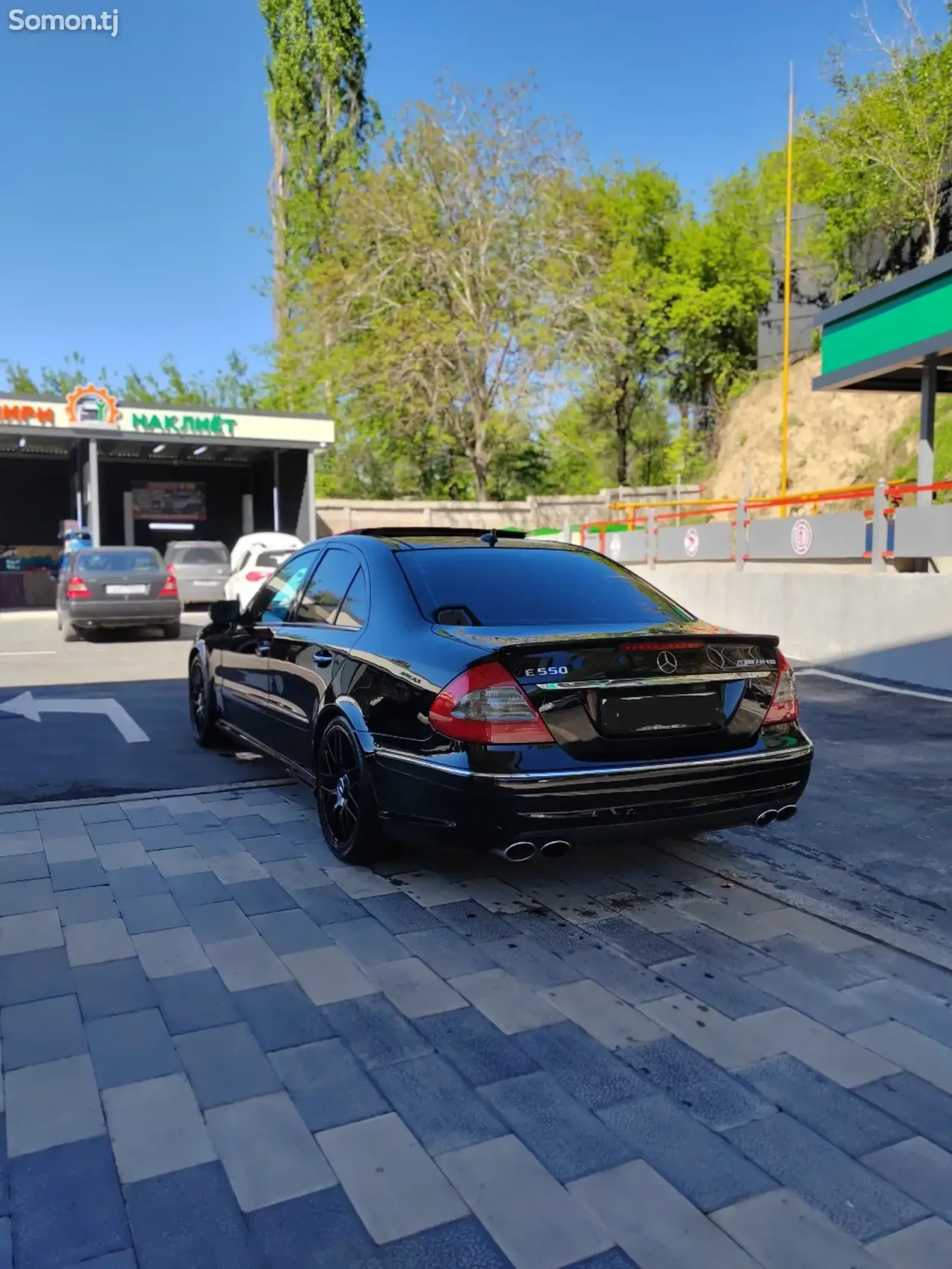Mercedes-Benz E class 2009 · 5.5 AT