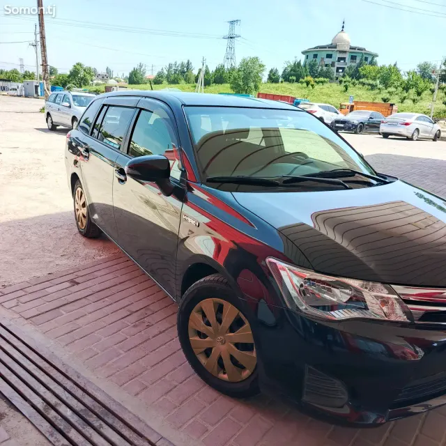 Toyota Fielder 2015 · 1.5 AT