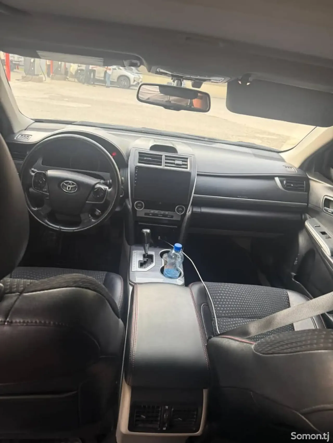 Toyota Camry 2014 · 2.5 AT