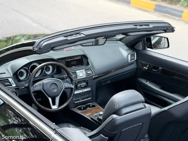 Mercedes-Benz E class 2014 · 3.5 AT