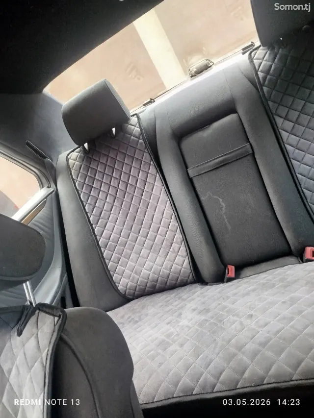 Mercedes-Benz E class 1996 · 2.0 MT