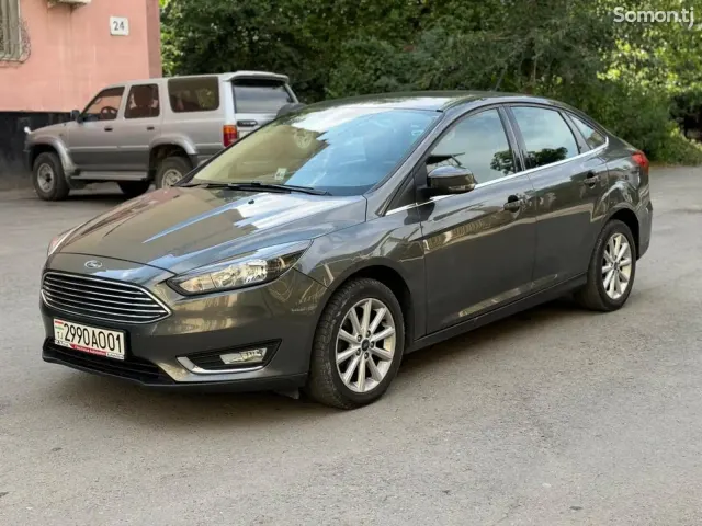 Ford Focus 2018 · 1.6 AT