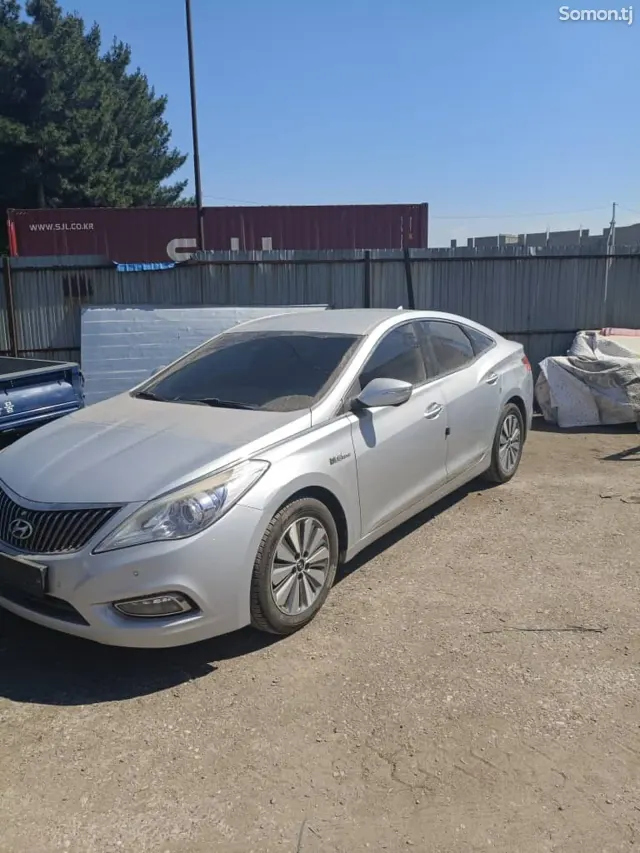 Hyundai Grandeur 2014 · 2.4 AT