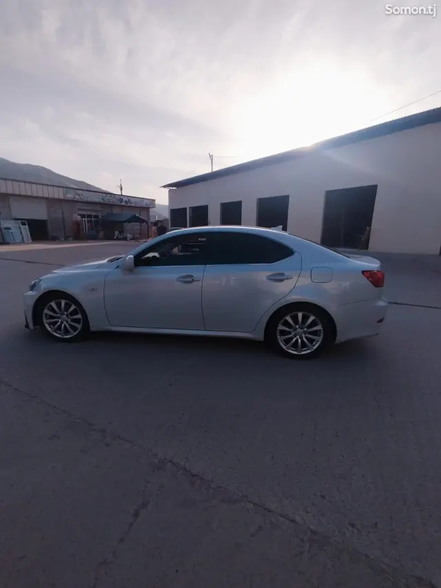Lexus IS series 2008 · 2.5 AT