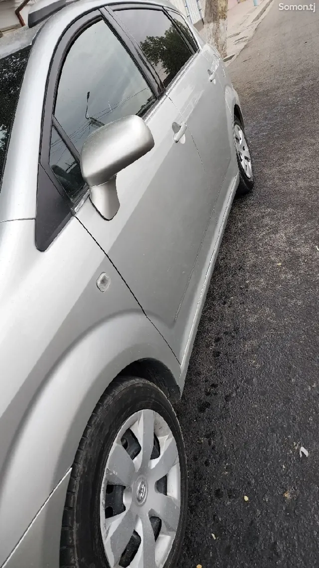 Toyota Verso 2006 · 1.8 MT