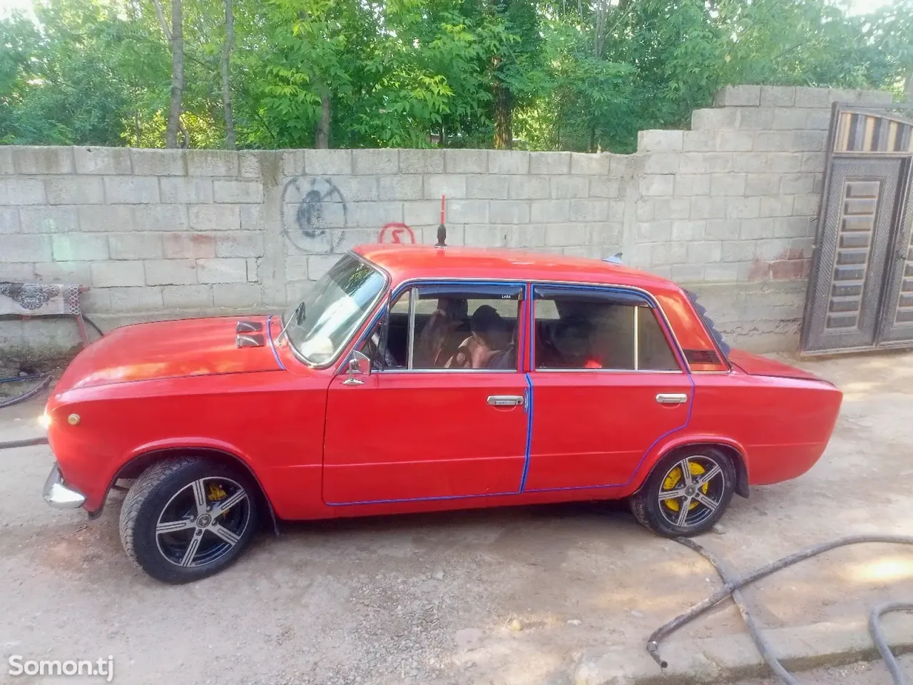 Lada (ВАЗ) 2101 1983 · 0.5 MT