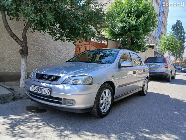 Opel Astra G 1998 · 1.6 MT