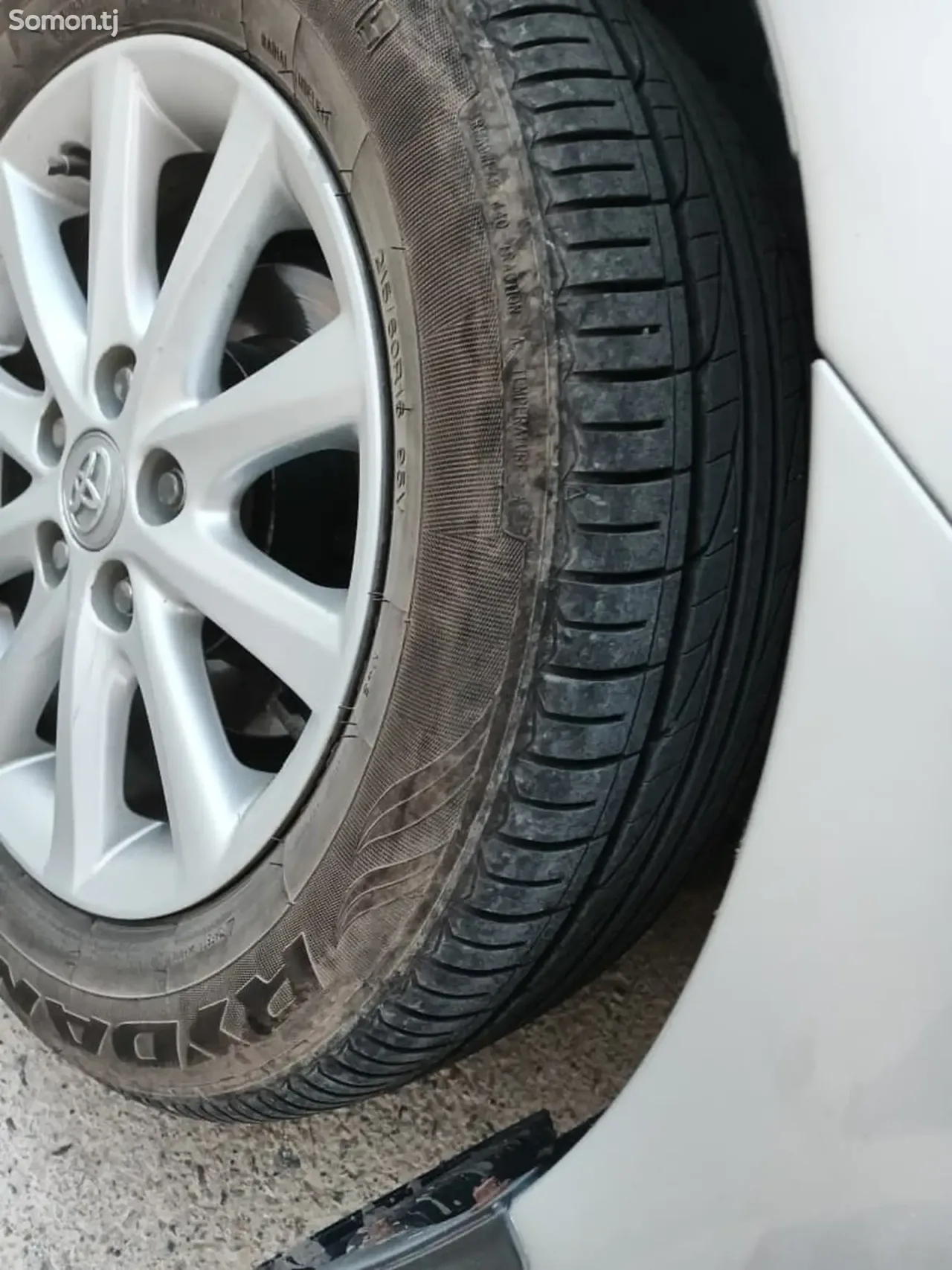 Toyota Camry 2011 · 2.5 AT