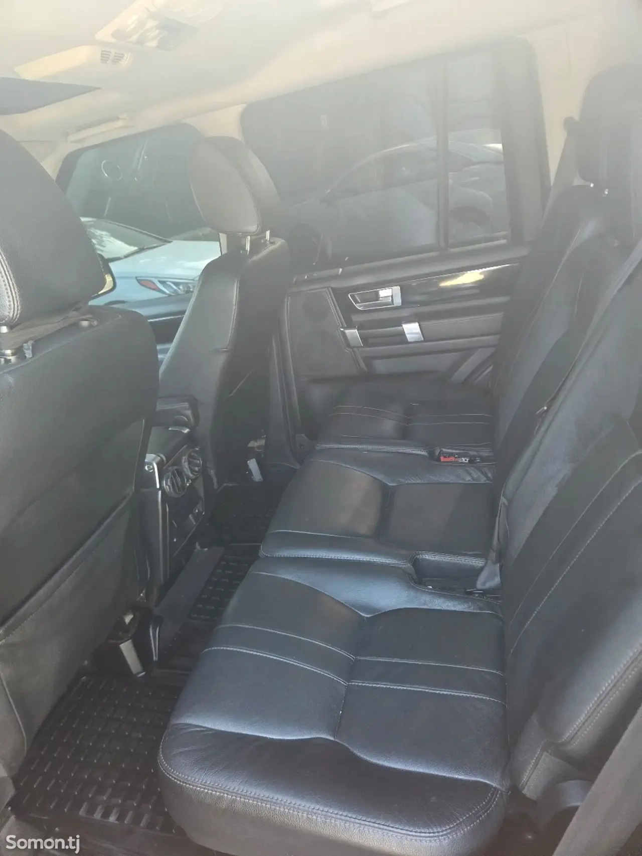 Land Rover Discovery 2011 · 3.0 AT