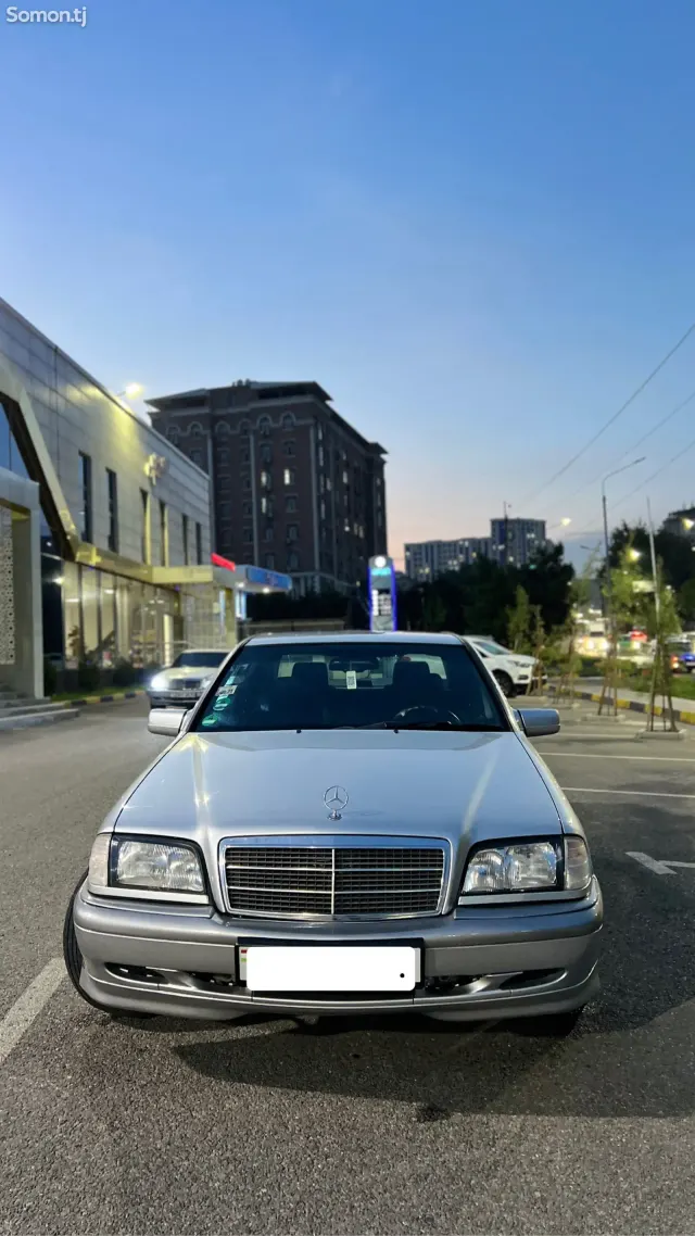 Mercedes-Benz C class 1996 · 1.8 AT