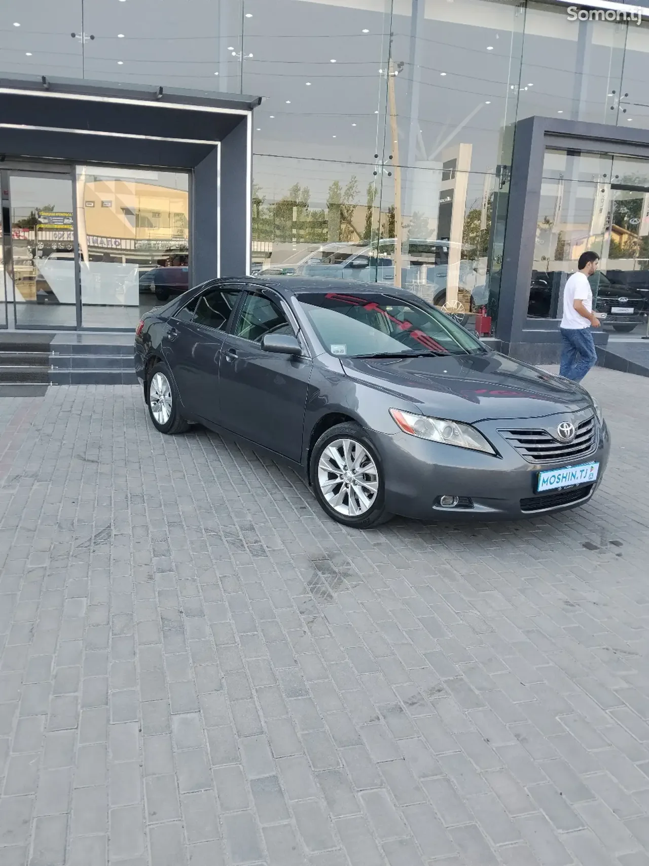 Toyota Camry 2007 · 2.4 AT