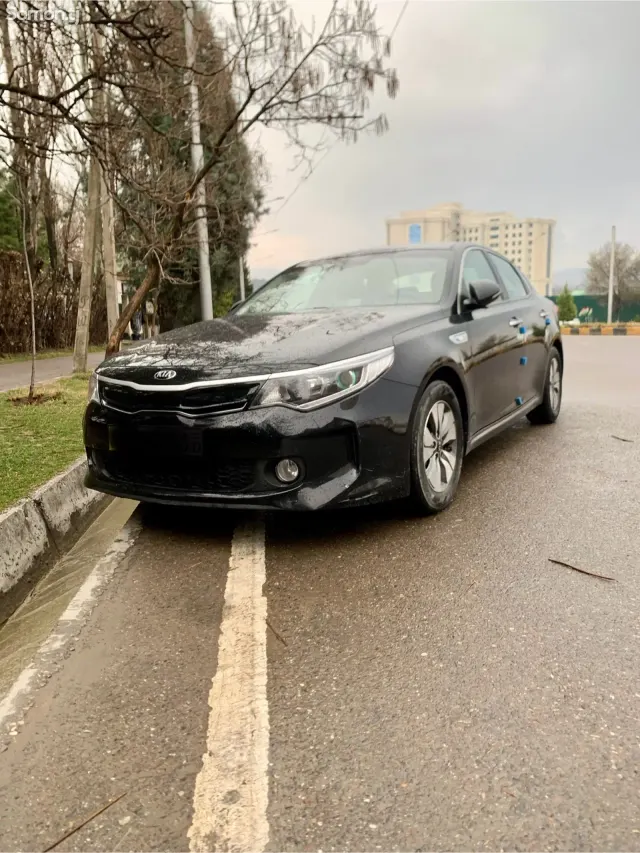 Kia K5 2016 · 2.0 AT