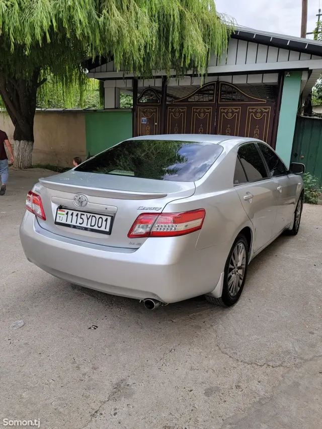 Toyota Camry 2007 · 2.4 AT