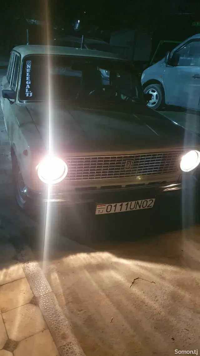 Lada (ВАЗ) 2111 1984 · 1.3 MT
