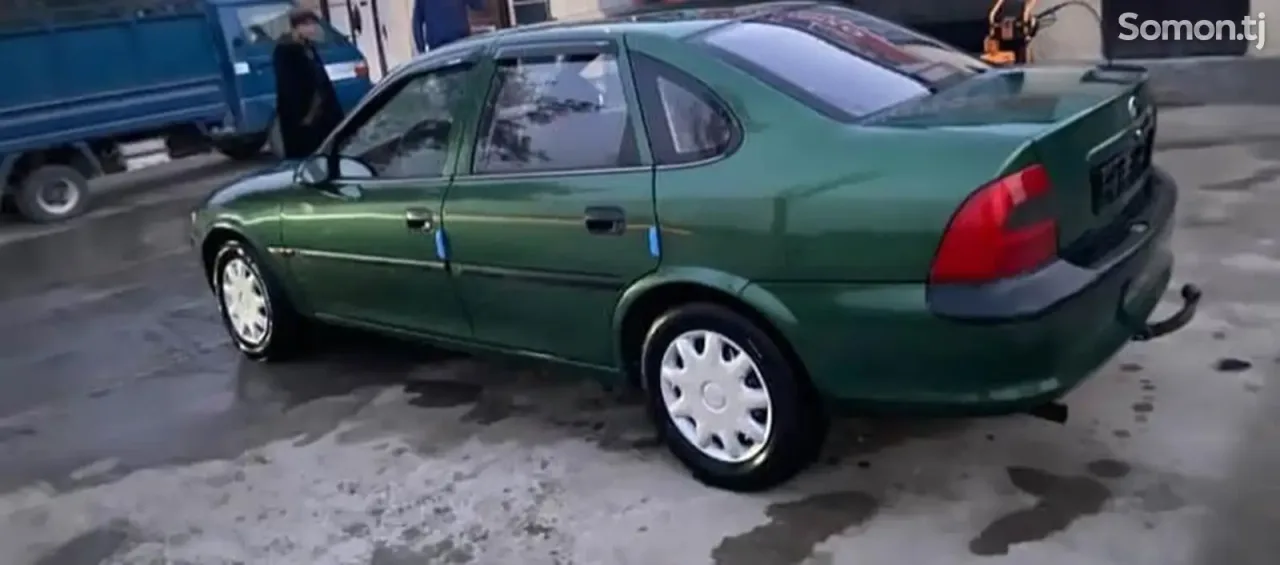 Opel Vectra B 1996 · 1.6 MT