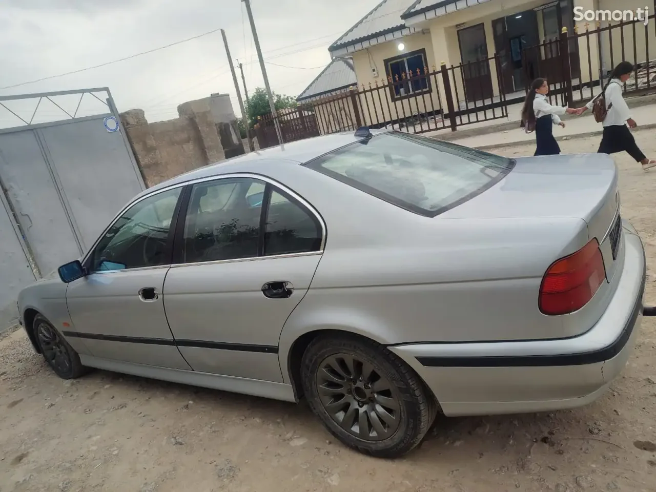 BMW 5 series 1998 · 2.5 MT