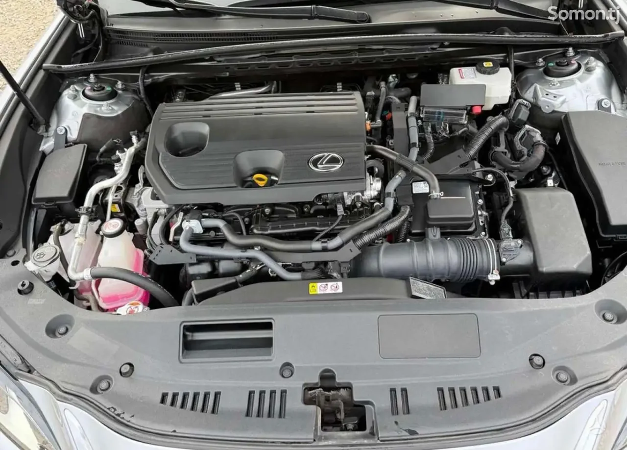 Lexus ES series 2024 · 3.0 AT