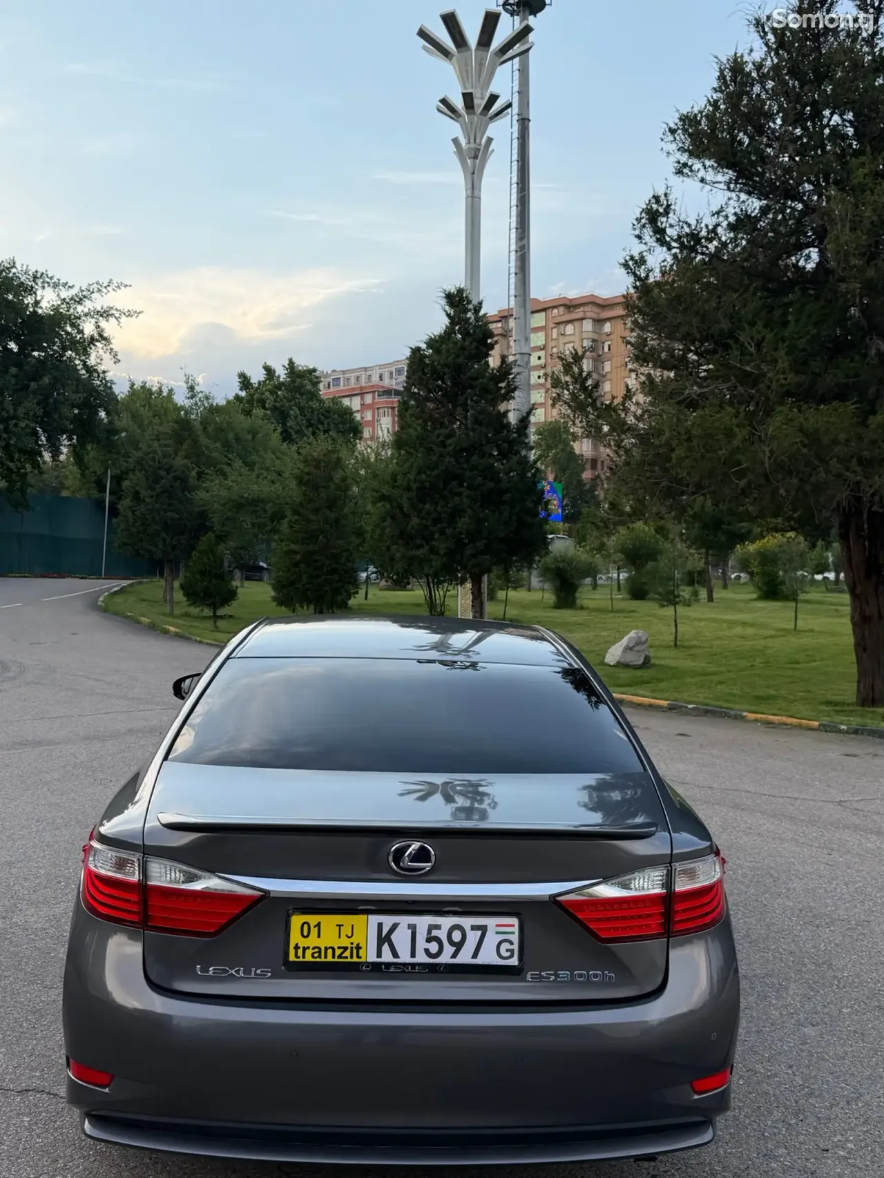 Lexus ES series 2014 · 3.0 AT